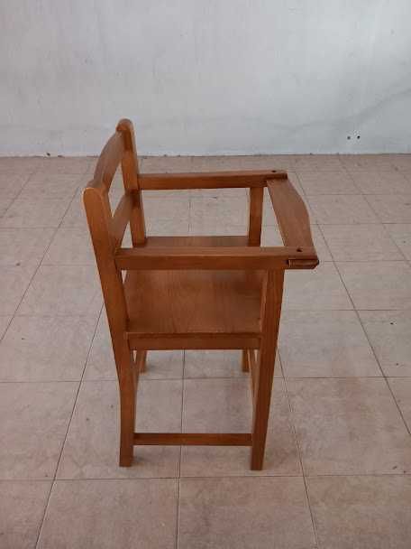 cadeira de refeições á mesa para criança  (pf ver todas as fotos)