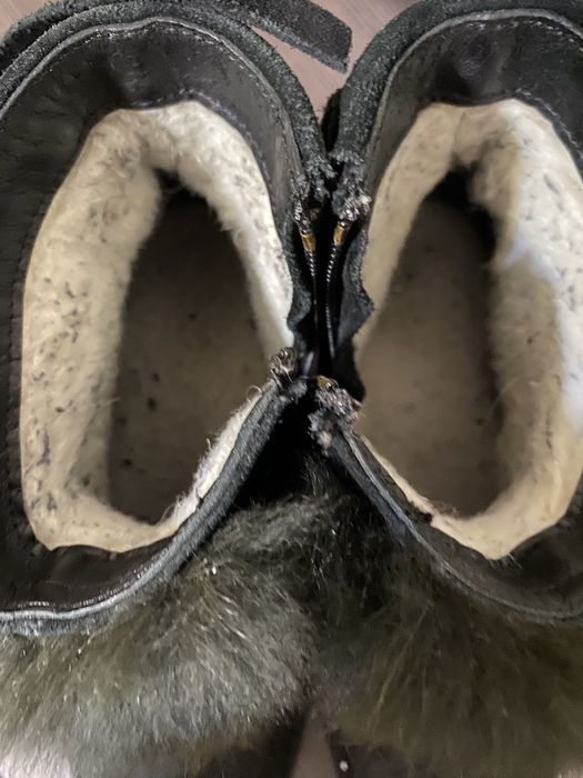 Продам чобітки для дівчинки