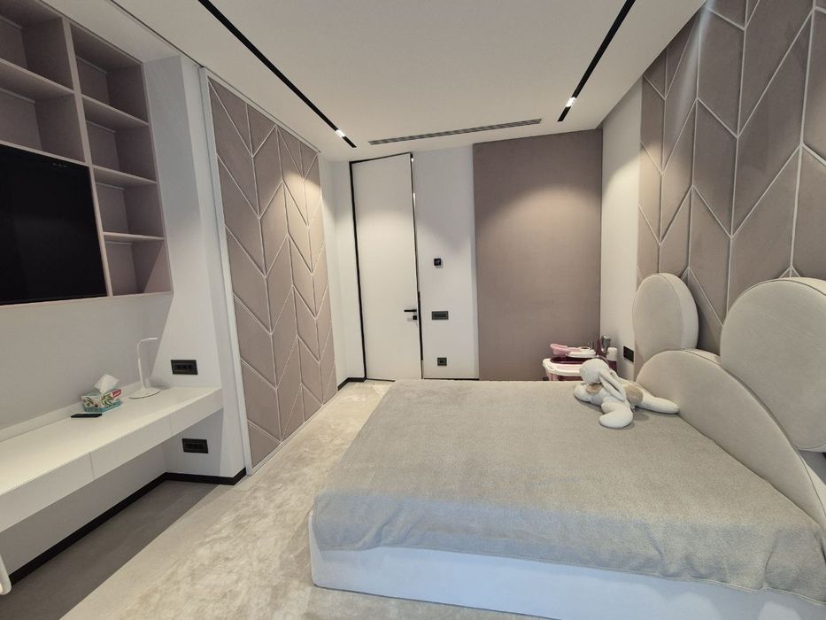 Продам VIP дом в городе! Умный дом! Бассейн! Гараж! Бомбоубежище!