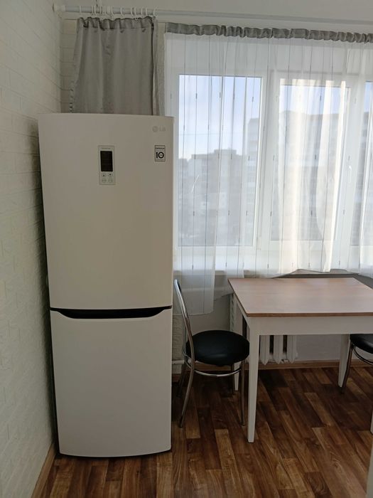 Оренда 1 но кім біля Центру. Тільки дзвонити.