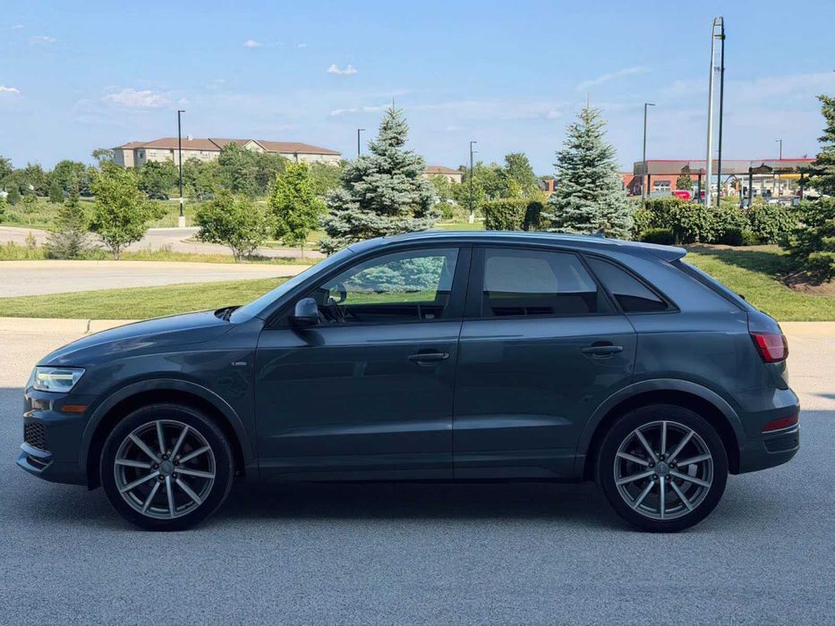 Audi Q3      2018