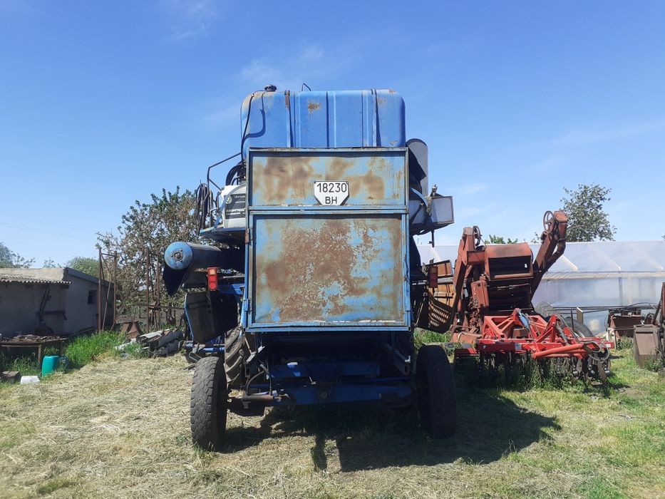 Продам комбайн Енисей-м мтз-82