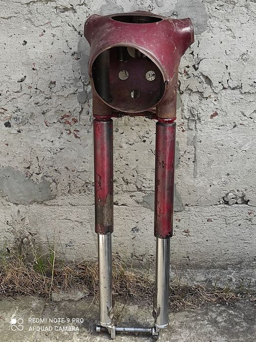 Продам запчасти на мотоцикл Ява -350 (старушка) Передняя  вилка  и т д