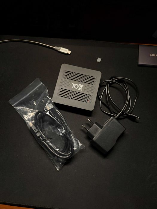 Смарт ТВ приставка TOX4 4/32 Гб Smart TV Box Android 13