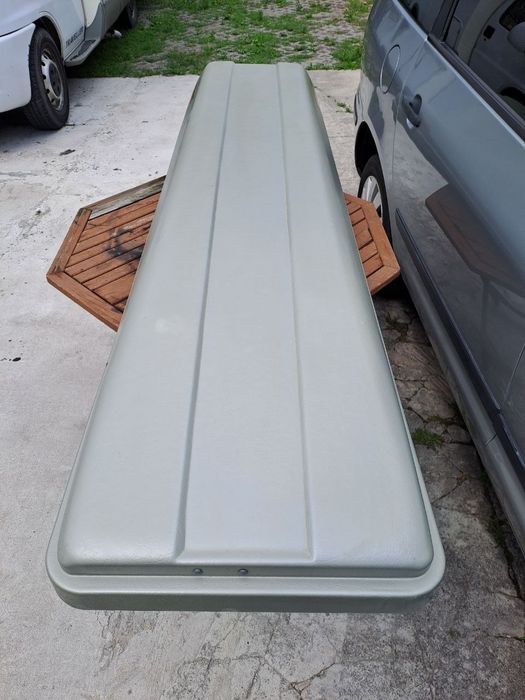 Box samochodowy 225x50x35