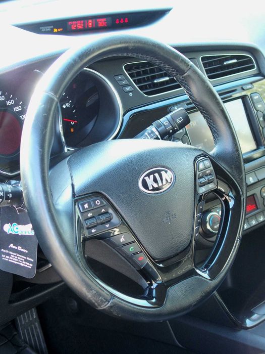 Kia Ceed 2015 único dono