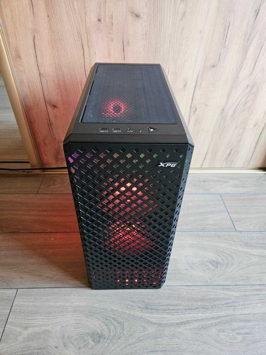AMD Ryzen 5 5600X / 32 GB DDR4 / RX 6750 XT 12GB / 500 GB SSD / WIN 11