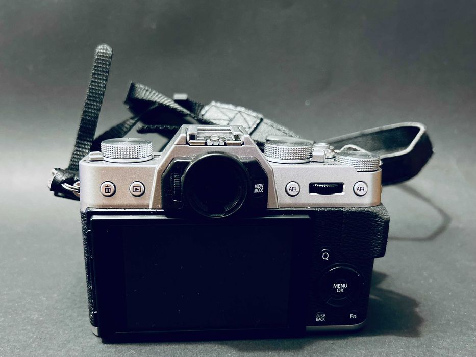 Fujifilm X-T10 + 2 Lentes: XF 18-135mm + XF 27mm - Óptima oferta