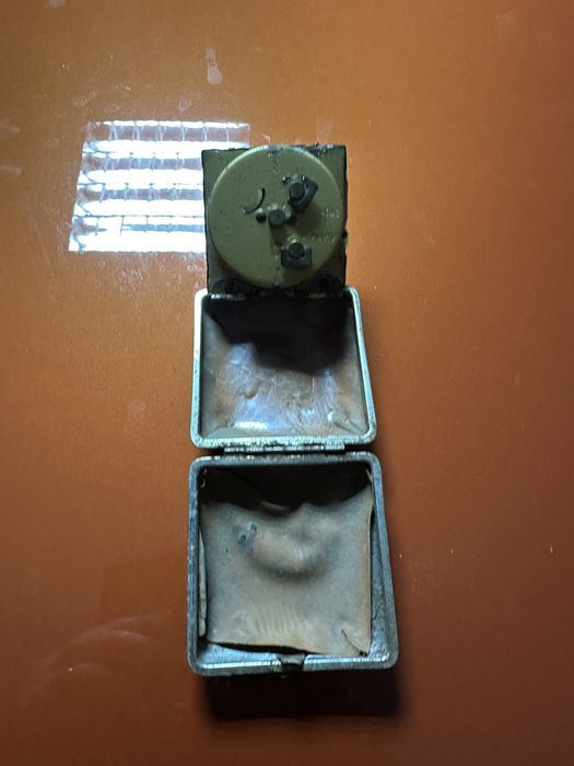 Relógio da coleção Fashion Japan em tom dourado