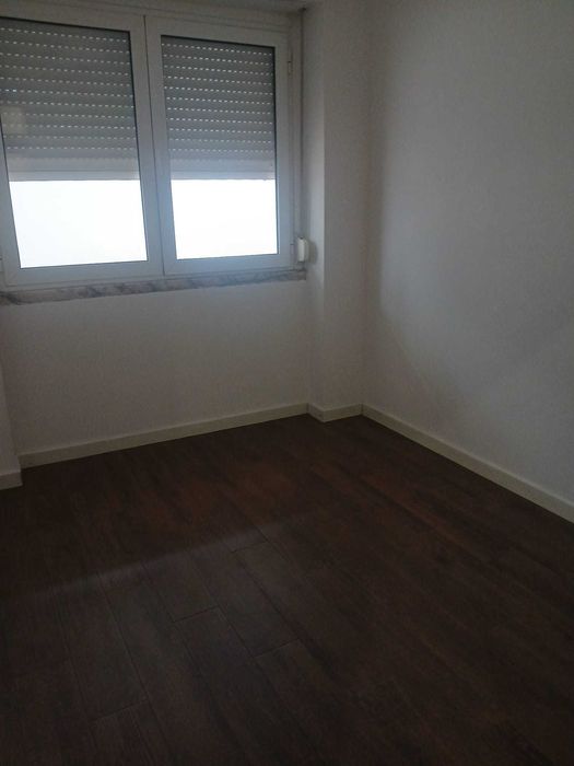 Arrenda T1 Alto da Ajuda