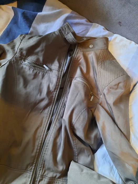 letnia kurtka brązowa