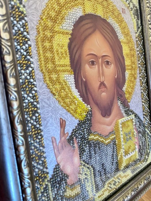 Весільна вінчальна пара, іконки вишиті бісером.