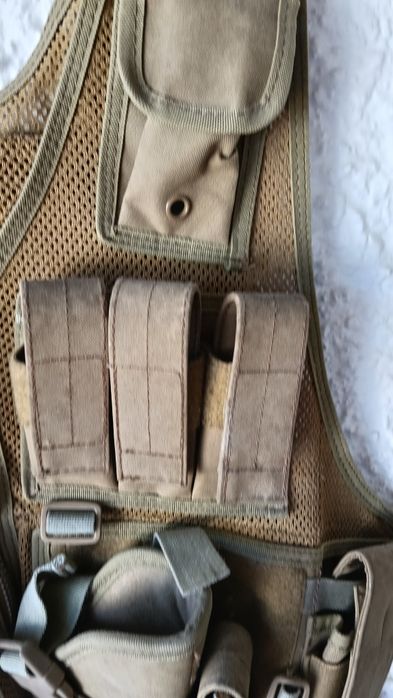 Colete de armas e balas