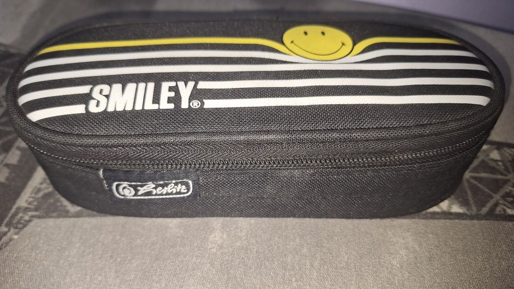 Piórnik Herlitz Smiley