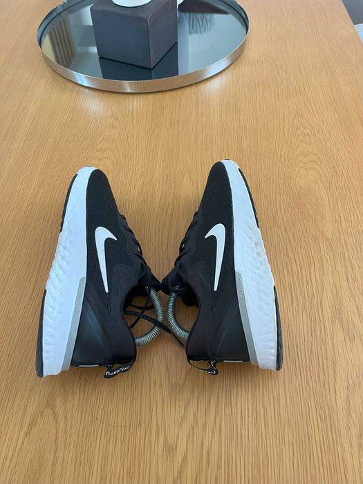 Sapatilha corrida mulher Nike Odissey React, tamanho 40