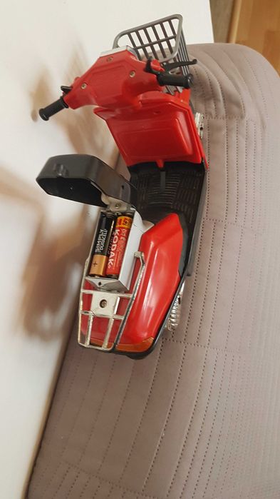 Zabawka Vespa Primavera, skuter z kolekcji -28х17 cm. czasów PRL-u