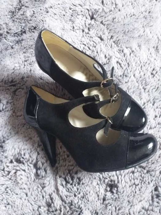 Szpilki Clarks uk 4