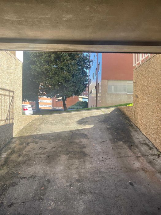 Garagem para Arrendar em Barcelos