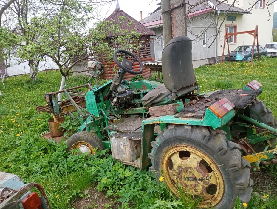 Трактор косарка саморобний