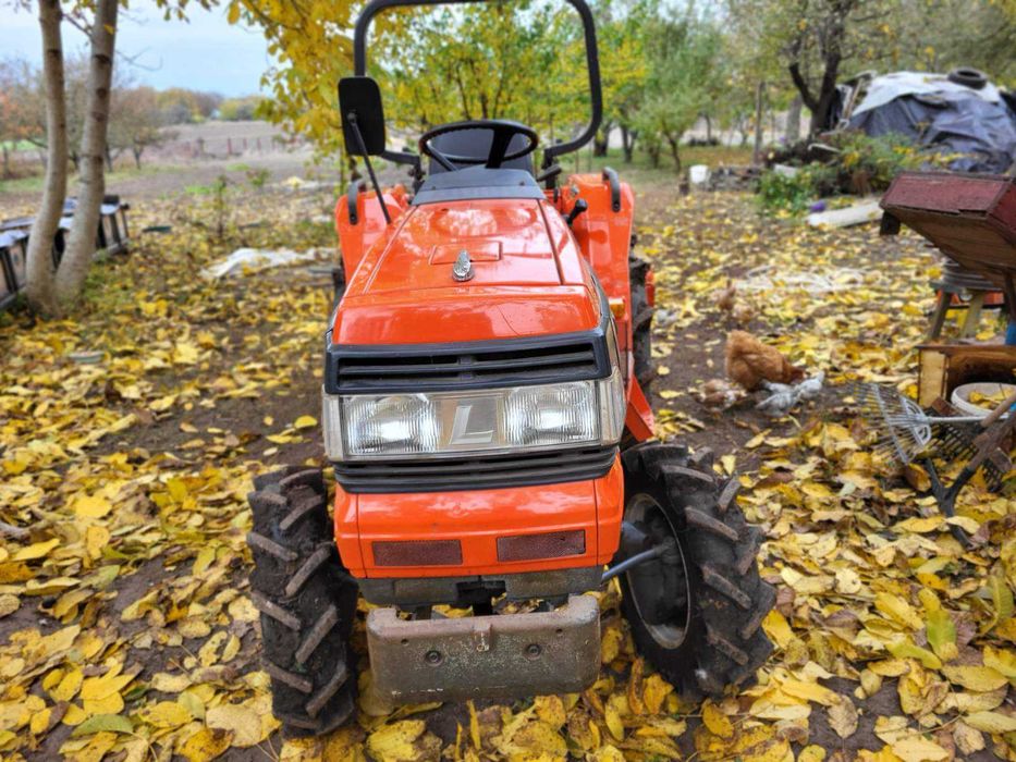 Тракторець Kubota GL221