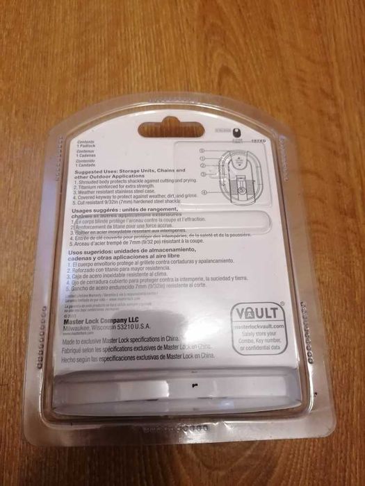 Kłódka Master Lock z osłoną, ze stali nierdzewnej o szerokości 59 mm