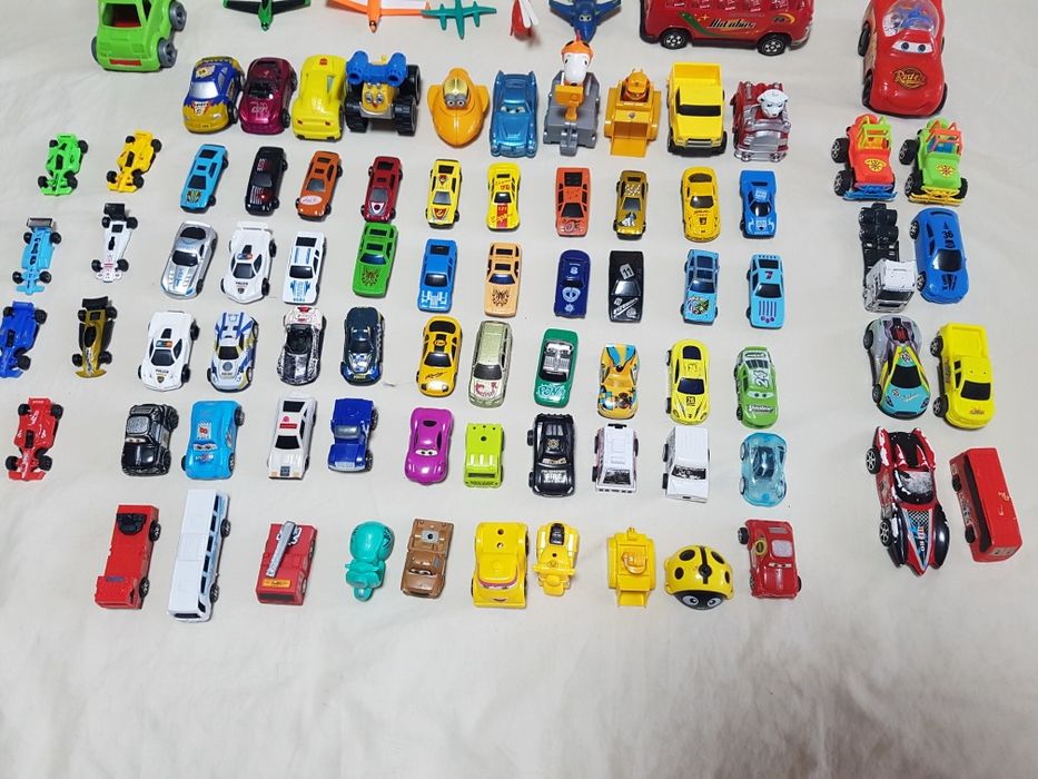 Продам машинки  детские