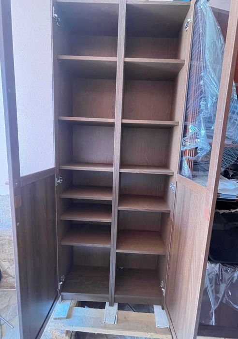 Vendo armário louceiro para sala de jantar, estar