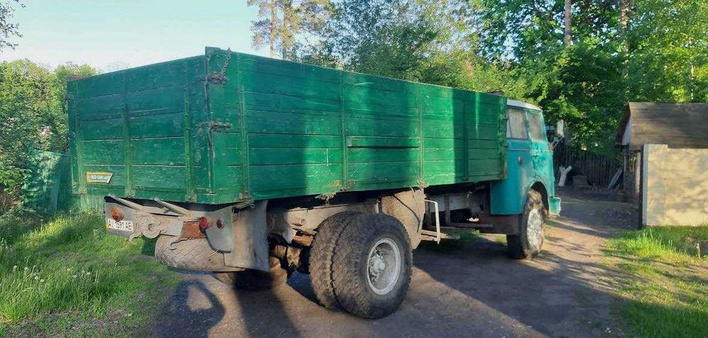 Продам ретро вантажівку SKODA 706