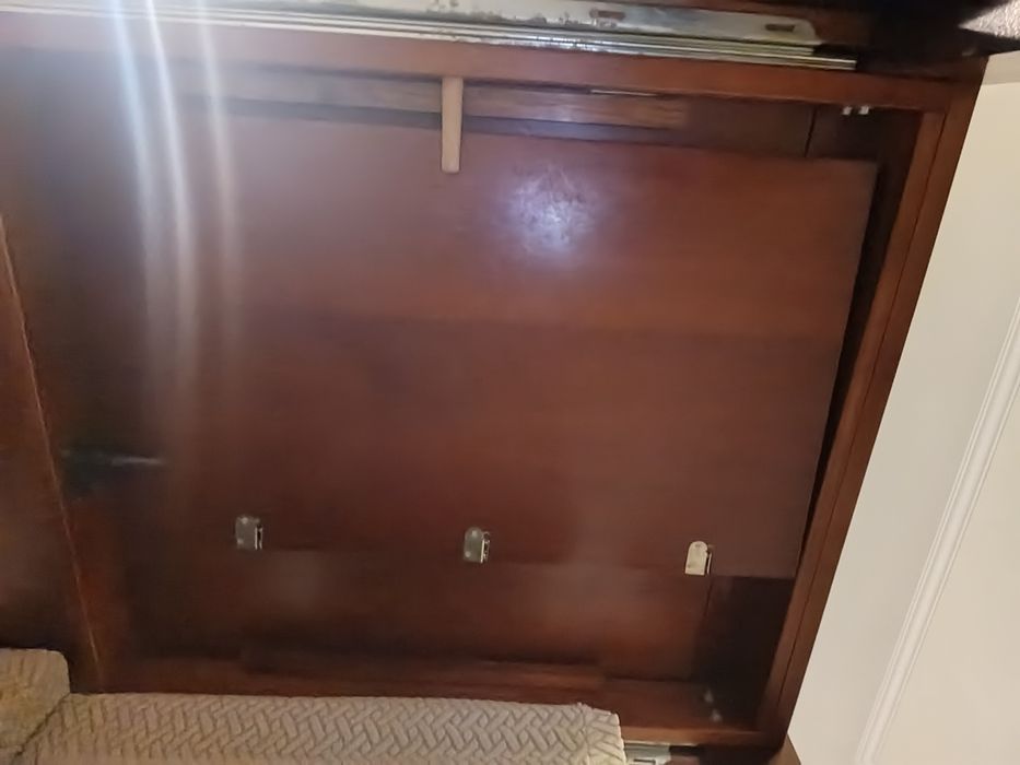 1 Mesa em Cerejeira e Vidro Escuro + 6 Cadeiras