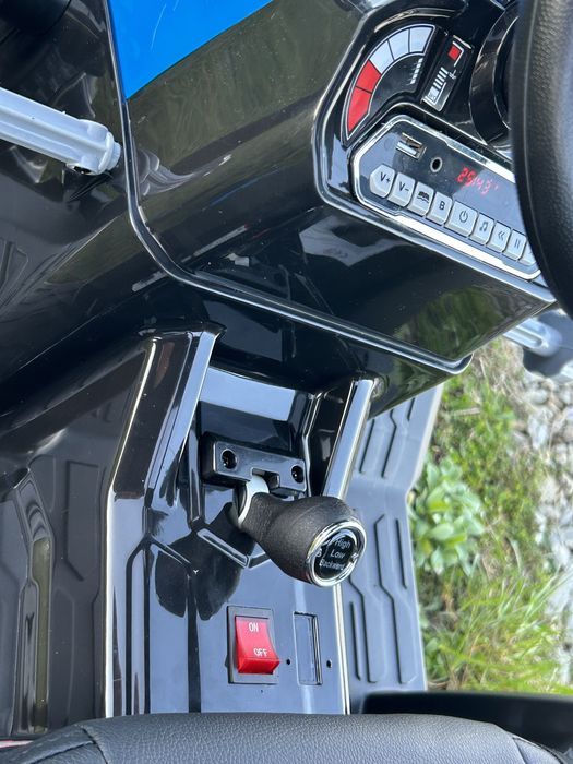 Olbrzymi Traktor na akumulator z przyczepą 24V, Moc 400Watt PILOT