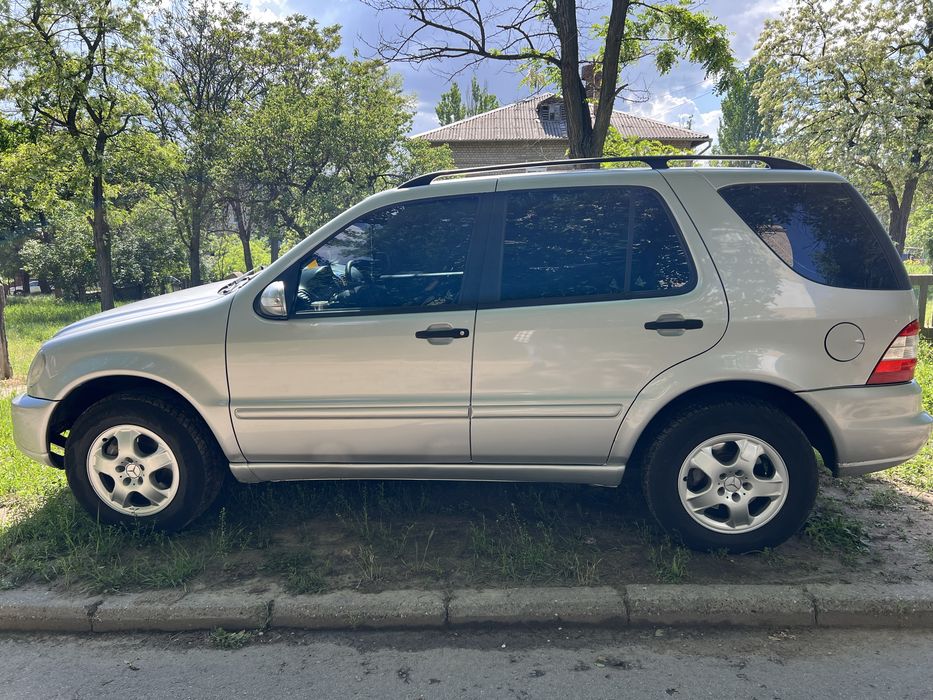 Mercedes-Benz M-class W163