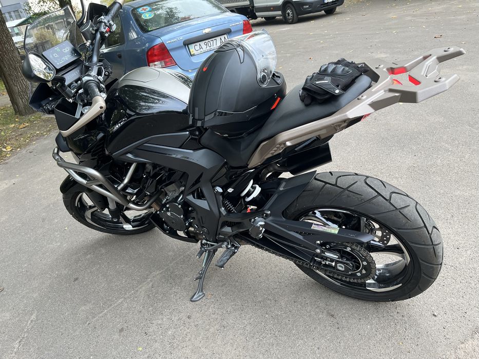 Продам новий мот , з пробігом 500 км з документами все добре .