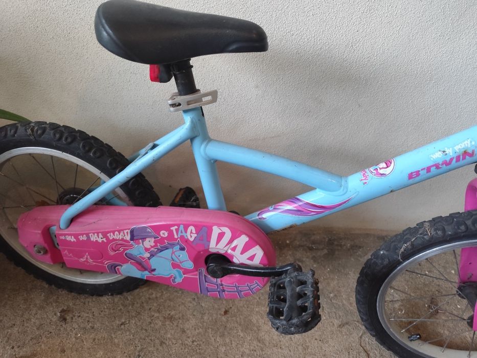Bicicleta menina