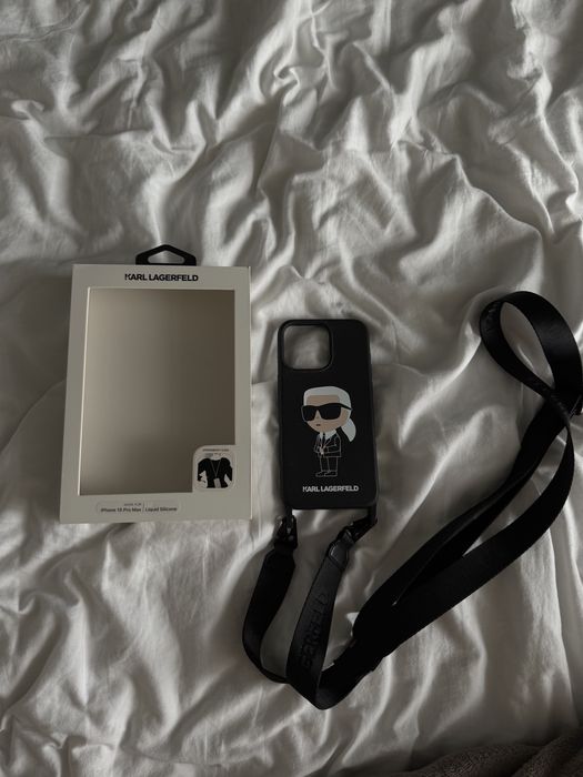Чохол karl lagerfeld 15 про макс