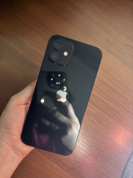 Продам Iphone 12 64 gb