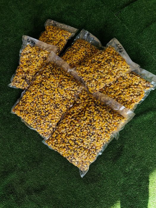 2.5 kg Kukurydza + konopie mix zanęta ziarna