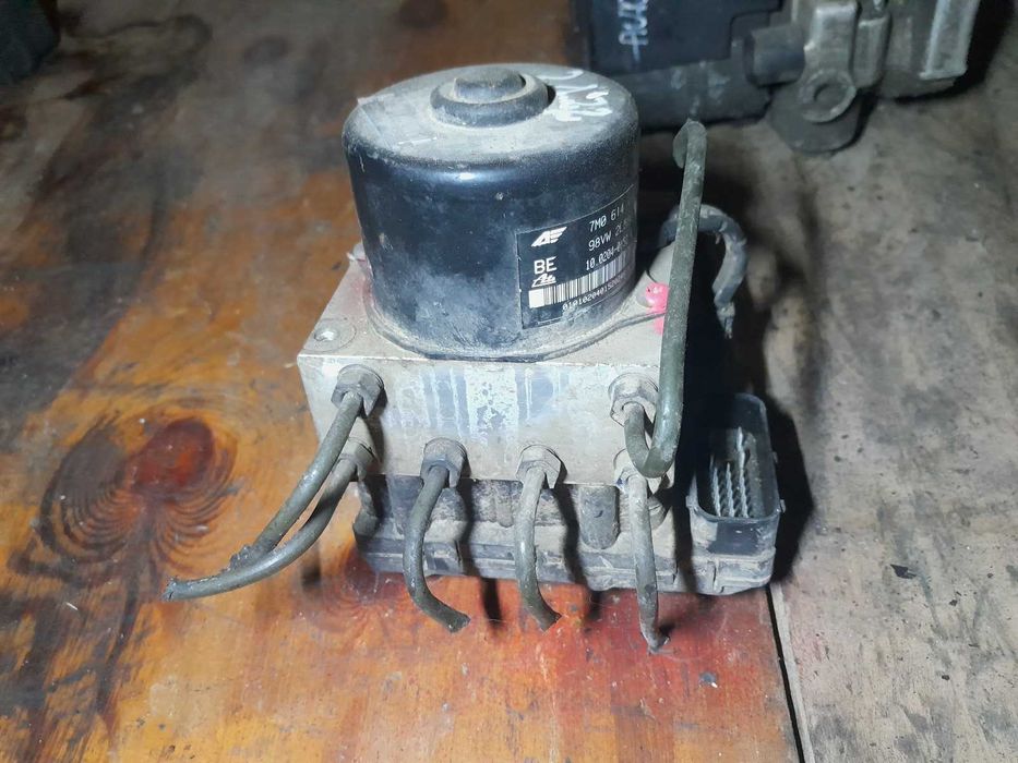 Pompa hamulcowa ABS Vw Sharan 1996- 7M0'907379D 7M0'614111P