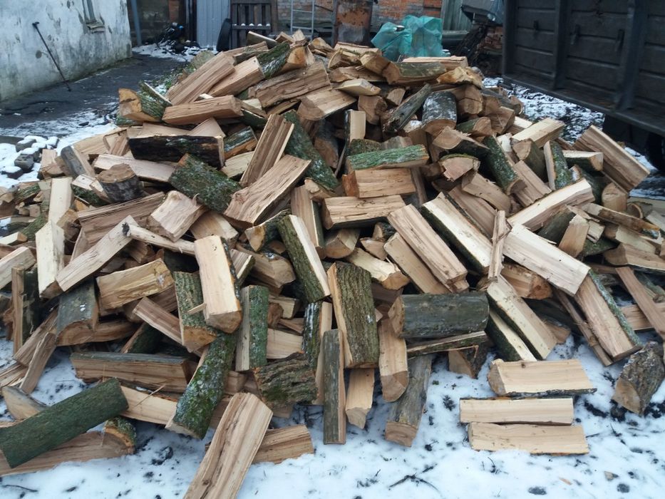 Дрова рубані дуб та ясен в Сумах без предоплат