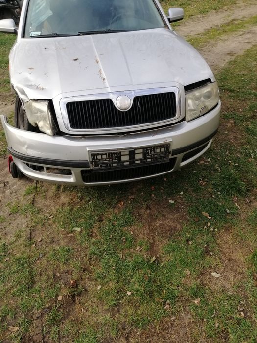 Skoda Superb 1 cała na części 2.0 benzyna kod 9102
