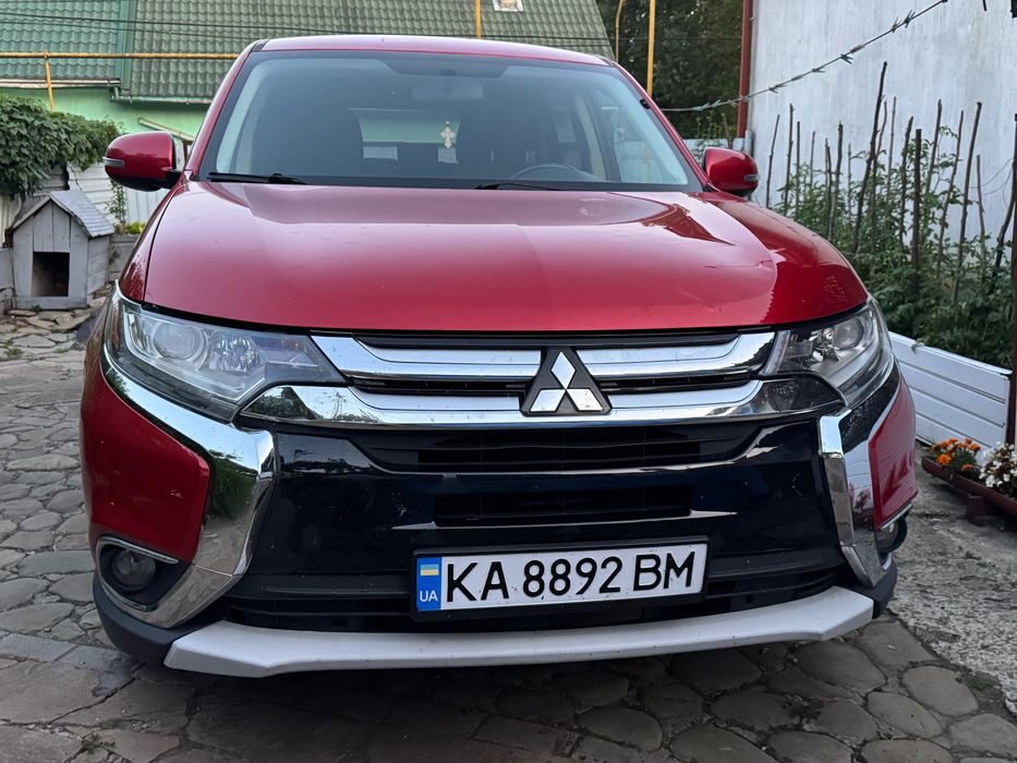 Mitsubishi Outlander 2015