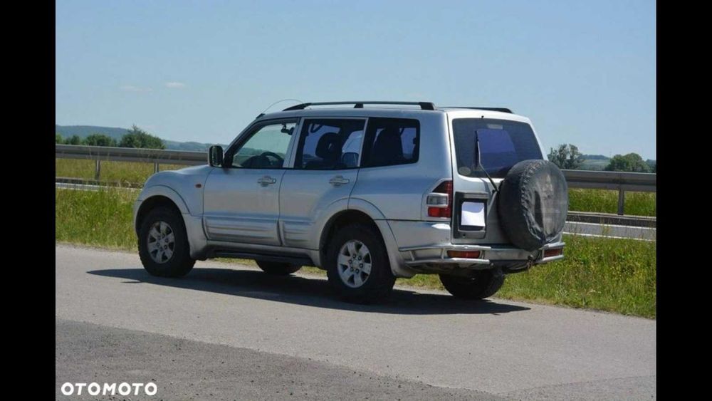 Кузов, кузовние детали для Mitsubishi Pajero Wagon III