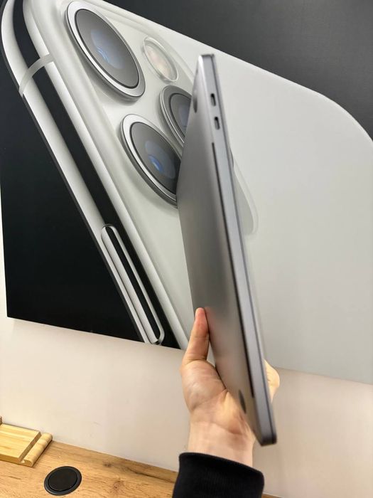 MacBook Pro 16 2019  Space Gray i7 2.6GHz 16Gb 512Gb MVVJ2