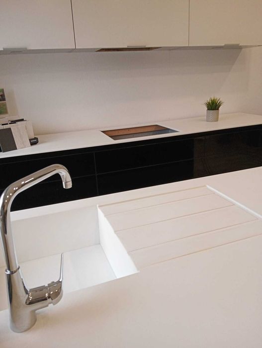 Móveis de cozinha de exposição com CORIAN