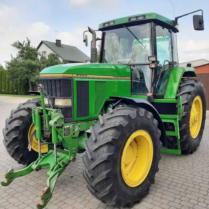 Ciągnik Rolniczy JOHN DEERE 7700