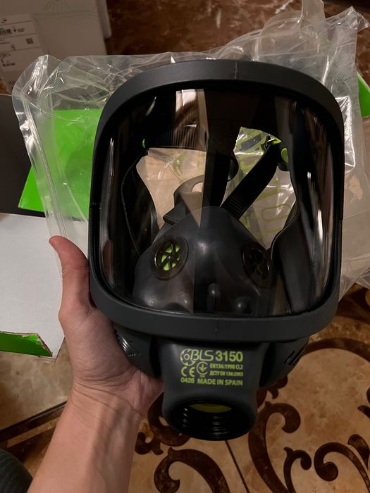 Нова. Захисна маска BLS 3150. Протигаз