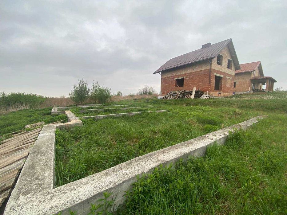 Продаж земельної ділянки неподалік Львова в с. Малехів площею 0.08га