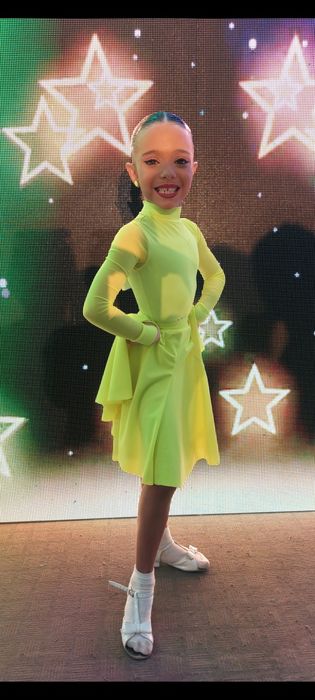 Продам бейсик латину і стандарт