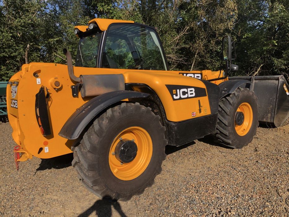 Телескопічний Навантажувач JCB 531-70 AGRI