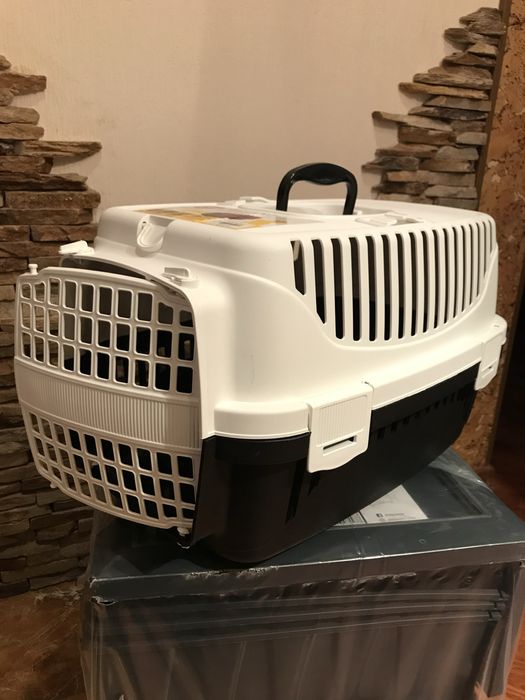 Контейнер-переноска для животных PT-100 IRAK PLASTIK. Опт 350 гр