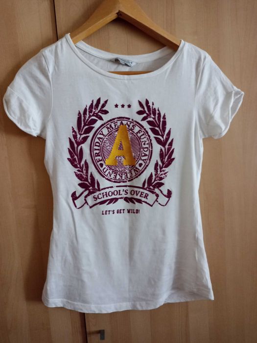 biała bluzka z nadrukiem koszulka t-shirt c&a XS S